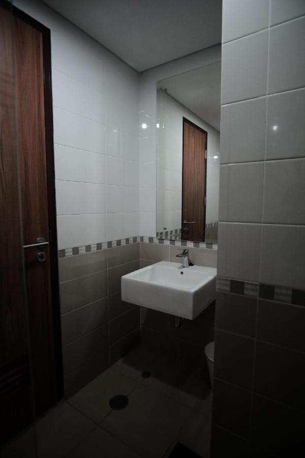 2 Bedrooms - Royal Olive Apartment - Pejaten South Of Jakarta Luaran gambar