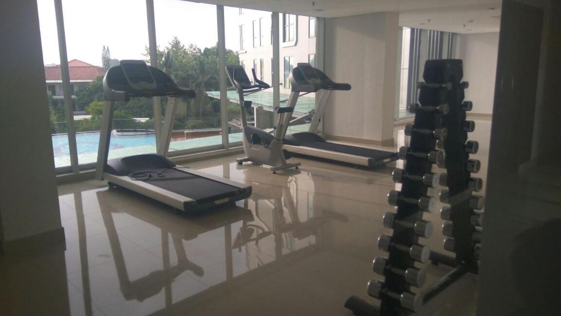 2 Bedrooms - Royal Olive Apartment - Pejaten South Of Jakarta Luaran gambar
